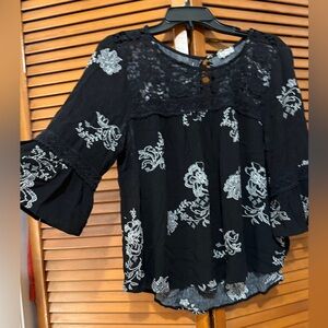 Eyeshadow Black and White Lace Cotton Blouse, Size L, gently used.